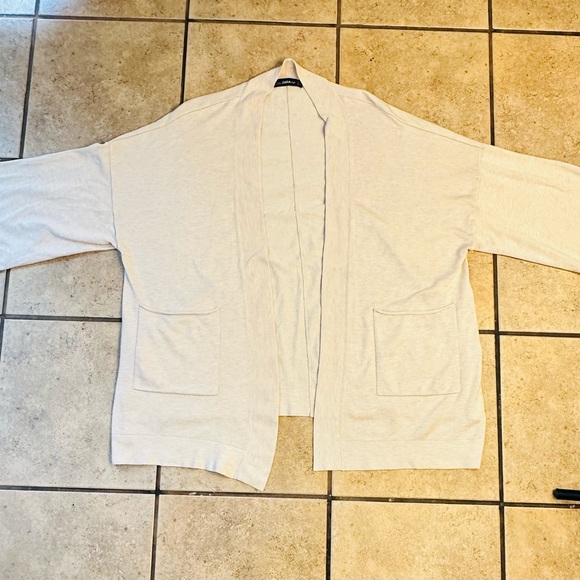 Zara knit kimono style Cardigan - Picture 3 of 7